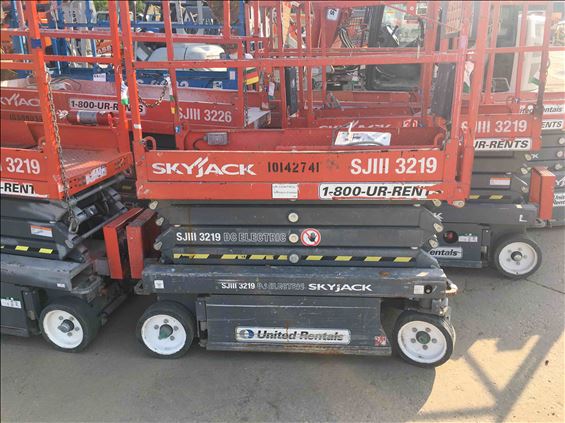 2013 Skyjack SJIII3219 Scissor Lift