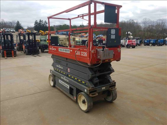 2014 Skyjack SJIII3226 Scissor Lift