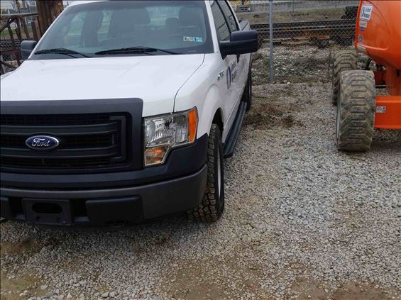 2013 Ford F150CREWXLG4WD Truck
