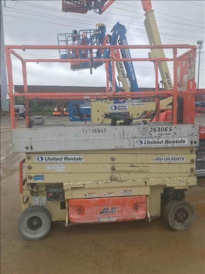 2014 JLG 2630ES Scissor Lift