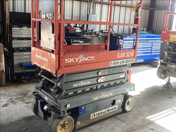 2014 Skyjack SJIII3219 Scissor Lift