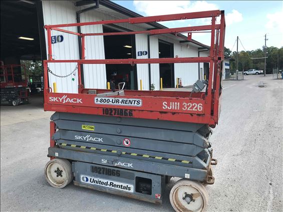 2014 Skyjack SJIII3226 Scissor Lift