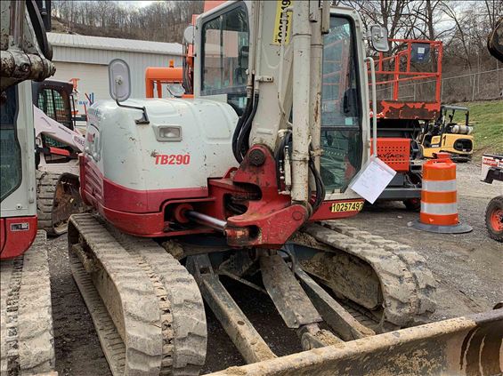 2014 Takeuchi TB290C Mini-Excavator