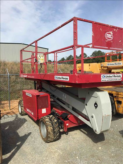 2014 MEC 3084RT Scissor Lift
