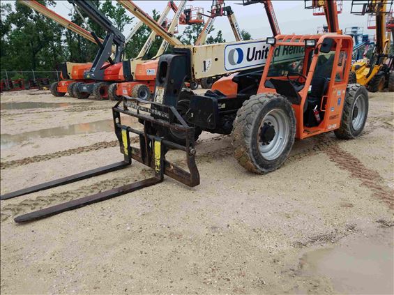2013 JLG G6-42A Rough Terrain Forklift