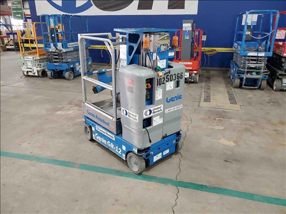2014 Genie GR-12 Scissor Lift