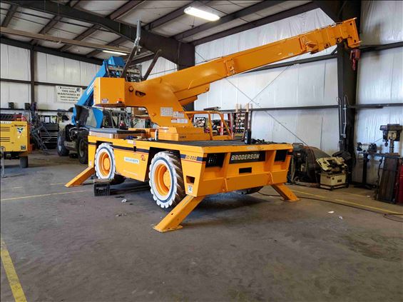 2007 Broderson IC-200-3F Crane