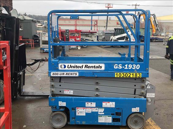 2014 Genie GS-1930 Scissor Lift