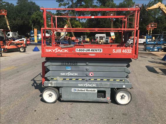 2014 Skyjack SJIII4632 Scissor Lift