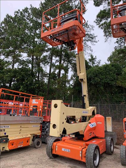 2012 JLG E450AJ Boom Lift