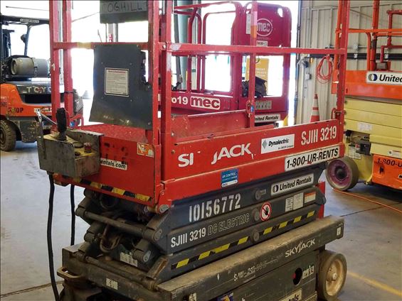 2013 Skyjack SJIII3219 Scissor Lift
