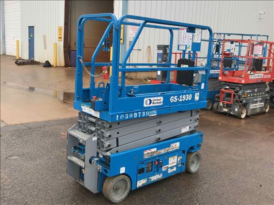 2014 Genie GS-1930 Scissor Lift