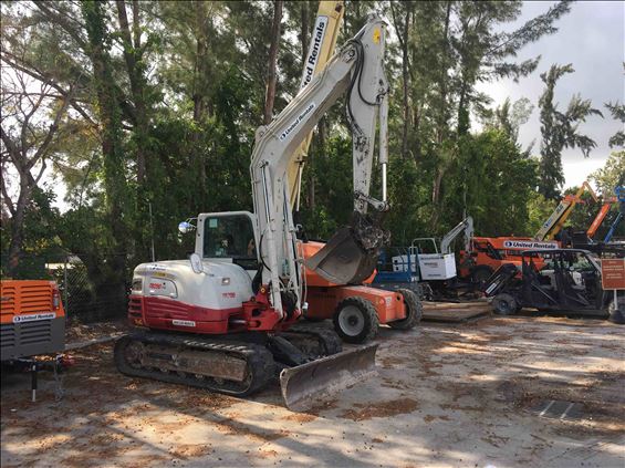 2016 Takeuchi TB290 Mini-Excavator