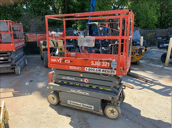 2014 Skyjack SJIII3219 Scissor Lift