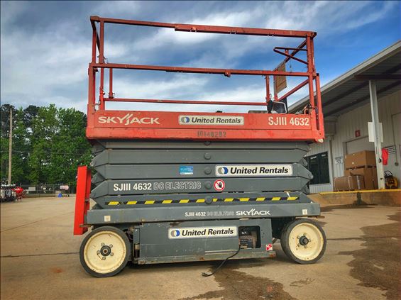 2013 Skyjack SJIII4632 Scissor Lift