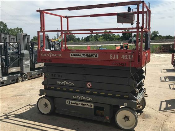 2014 Skyjack SJIII4632 Scissor Lift