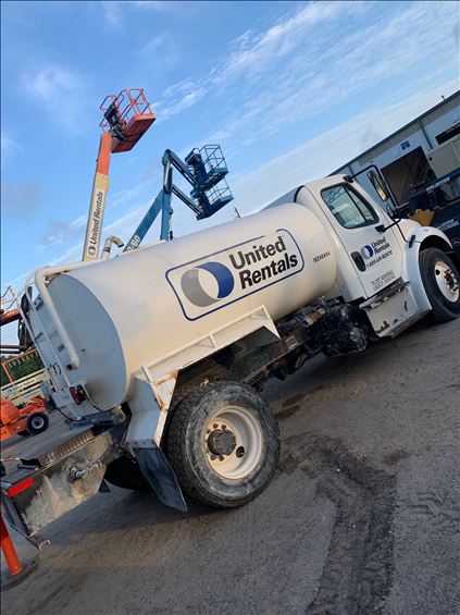 2014 Freightliner M2 106 WATER Water Truck