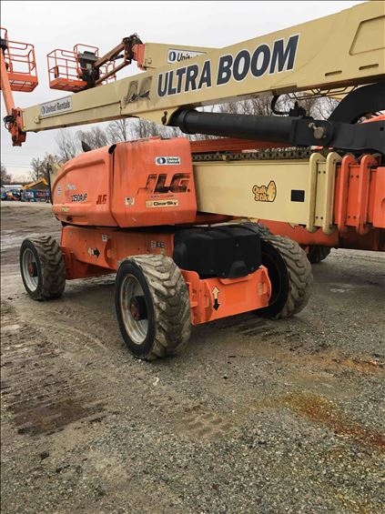 2011 JLG 1250AJP