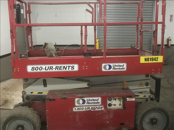 2013 MEC 2659ERT Scissor Lift