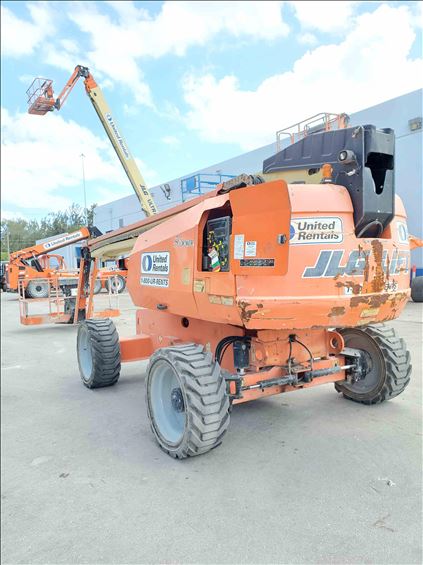 2013 JLG 660SJ Boom Lift