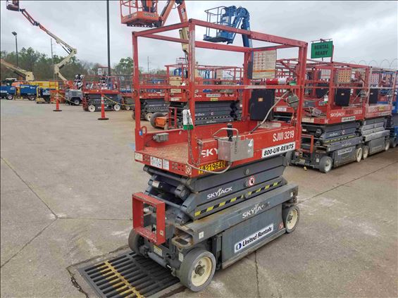 2014 Skyjack SJIII3219 Scissor Lift