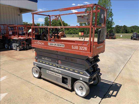 2014 Skyjack SJIII3226 Scissor Lift