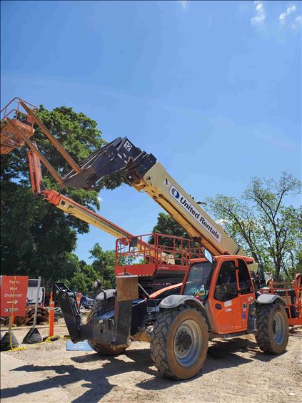 2019 JLG 1055 Rough Terrain Forklift