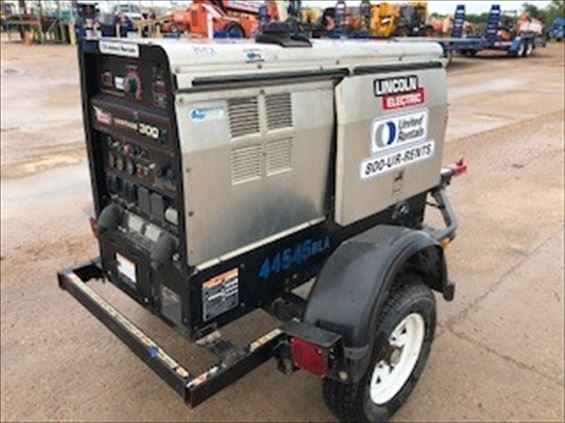 2017 Lincoln Electric Vantage 300 Welder