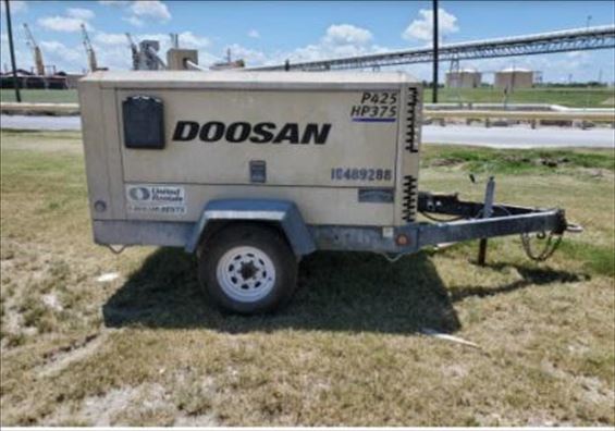 2016 Doosan P425/HP375WCUT4 Air Compressor