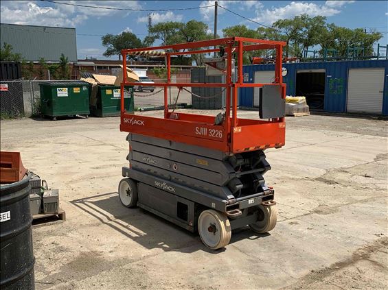 2014 Skyjack SJIII3226 Scissor Lift