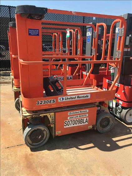 2014 JLG 1230ES Scissor Lift