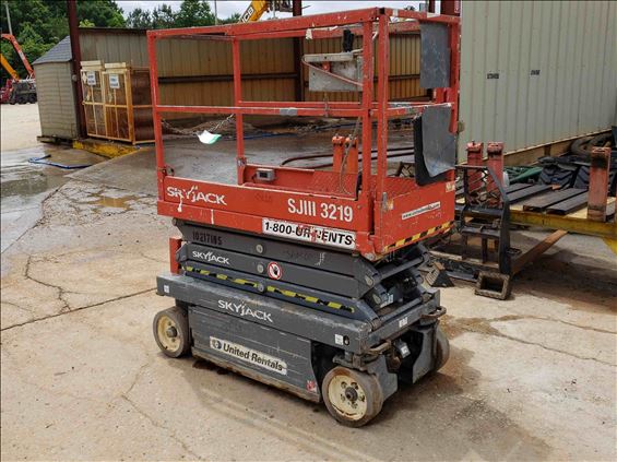 2014 Skyjack SJIII3219 Scissor Lift