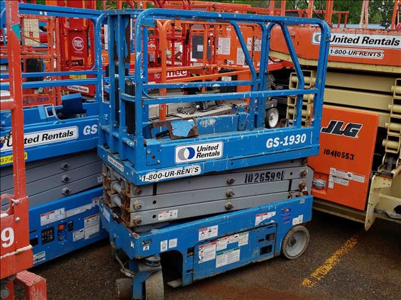 2014 Genie GS-1930 Scissor Lift