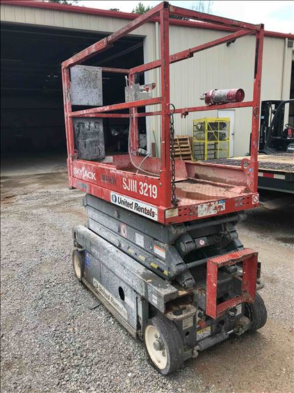 2013 Skyjack SJIII3219 Scissor Lift