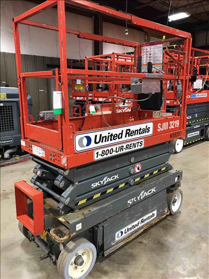 2014 Skyjack SJIII3219 Scissor Lift