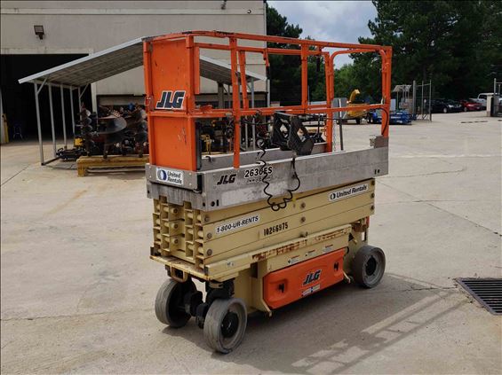 2014 JLG 2630ES Scissor Lift