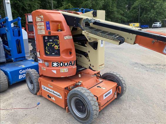 2012 JLG E300AJ Boom Lift