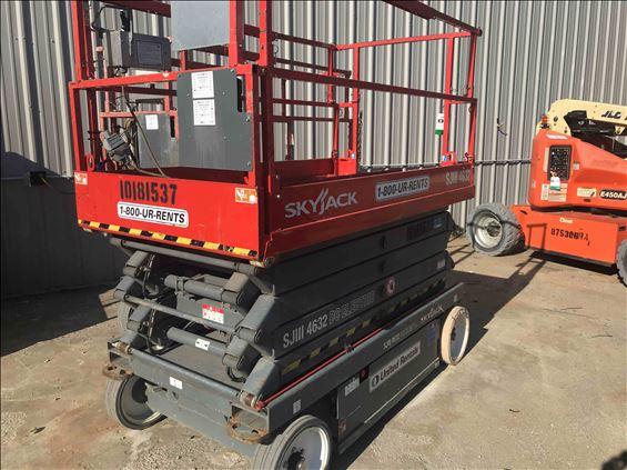 2013 Skyjack SJIII4632 Scissor Lift