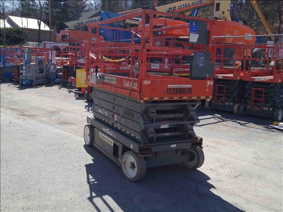 2014 Skyjack SJIII4632 Scissor Lift