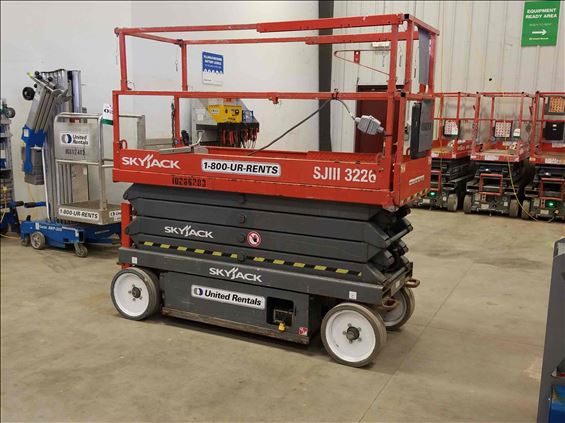2014 Skyjack SJIII3226 Scissor Lift