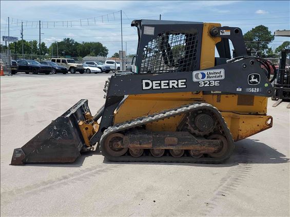 2014 John Deere 323E