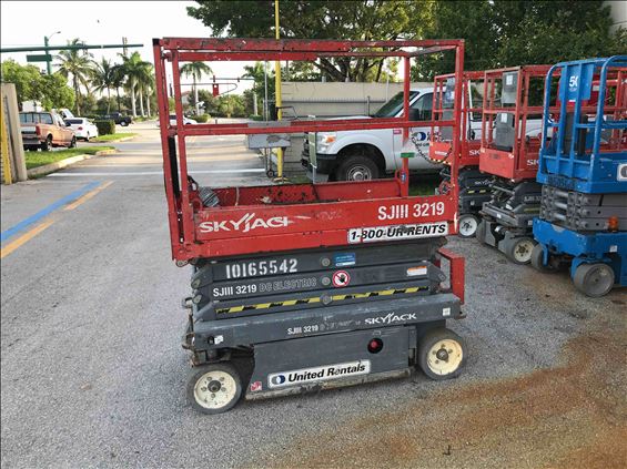 2013 Skyjack SJIII3219 Scissor Lift