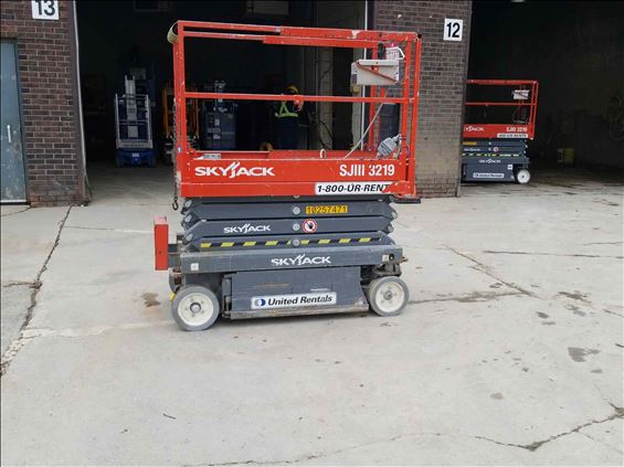 2014 Skyjack SJIII3219 Scissor Lift