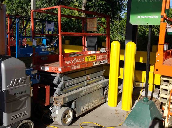 2013 Skyjack SJIII3219 Scissor Lift