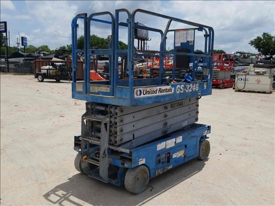 2014 Genie GS-3246 Scissor Lift