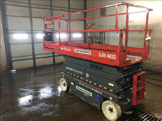 2013 Skyjack SJIII4632 Scissor Lift