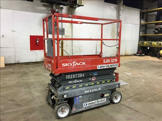 2014 Skyjack SJIII3219 Scissor Lift