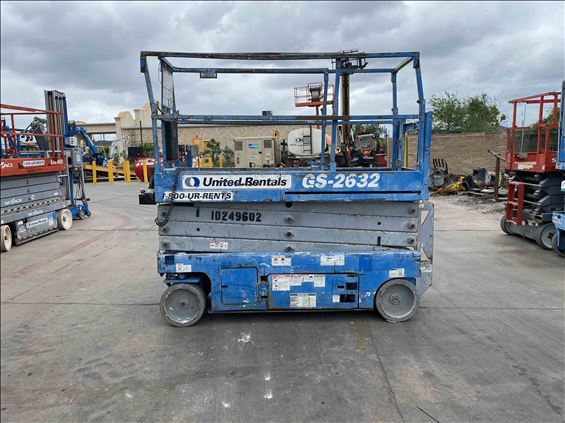 2014 Genie GS-2632 Scissor Lift