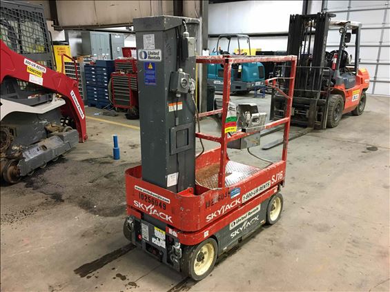 2014 Skyjack SJ16 Scissor Lift