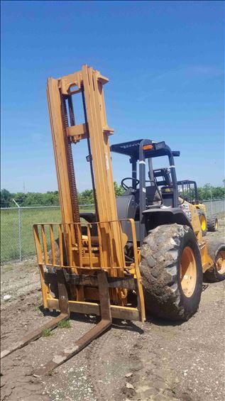 2013 Case 586H Rough Terrain Forklift
